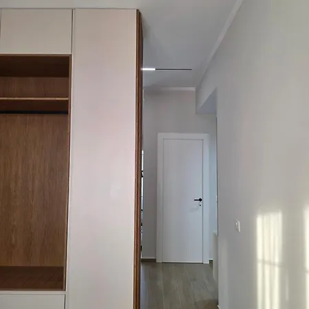 Safira Aparthotel Durrës