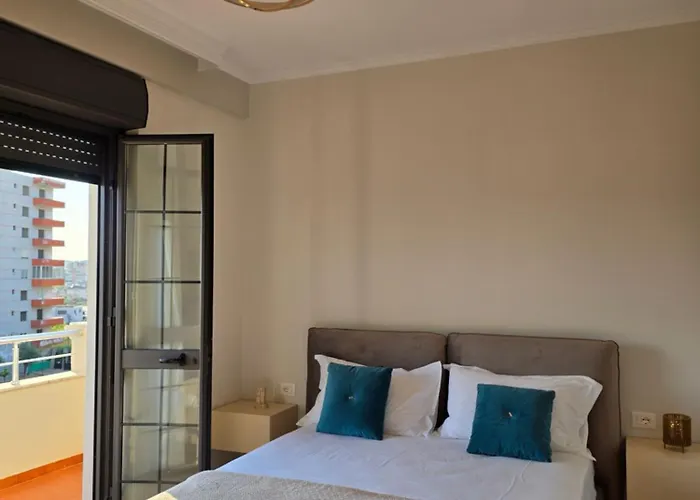Aparthotel Safira 3*