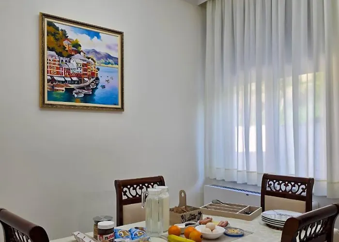 Safira Aparthotel Durrës
